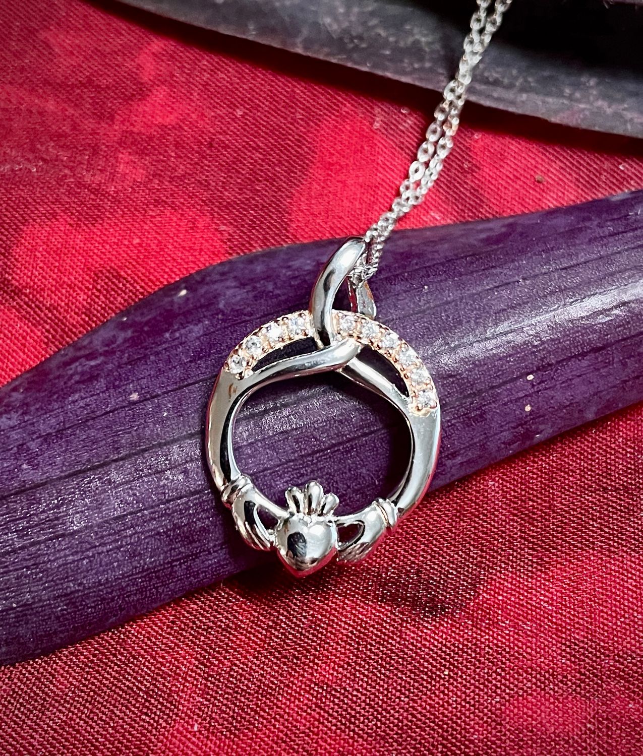 Claddagh with Trinity Knot and Rose Gold Plating Stone Set