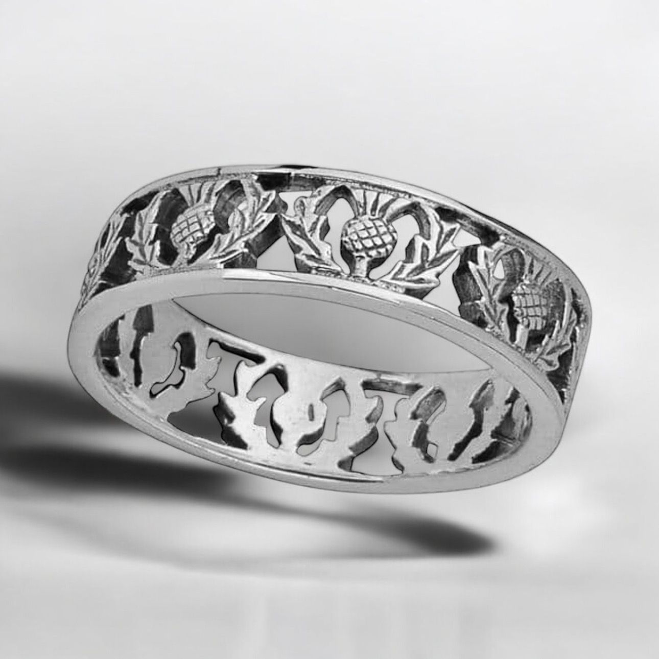 Elegant Scottish thistle ring in sterling silver, handcrafted jewelry inspired by Scotland’s national emblem.